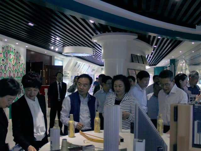 济宁市政协副主席倪丽君莅临世界杯信誉买球机械调研指导工作