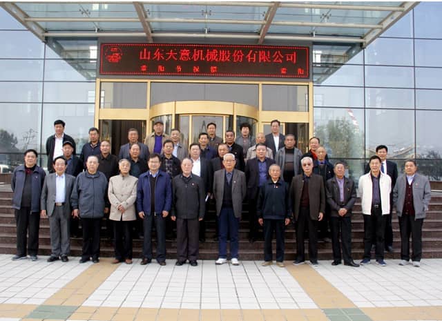 兖州区人大、政协领导莅临世界杯信誉买球机械参观考察
