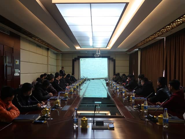 世界杯信誉买球机械召开2018年大学生入职欢迎会